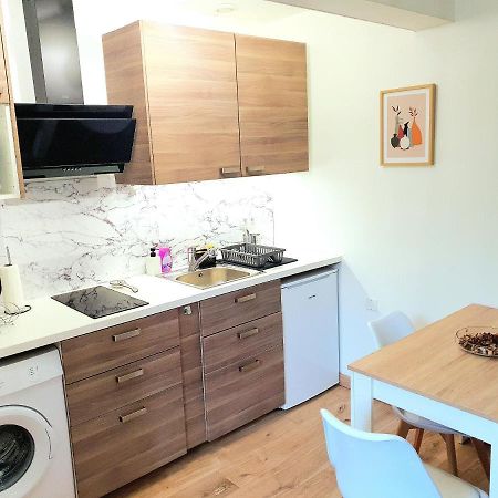 Appartement Cosy Entier, Parking Gratuit Dans La Rue Dijon Exterior photo